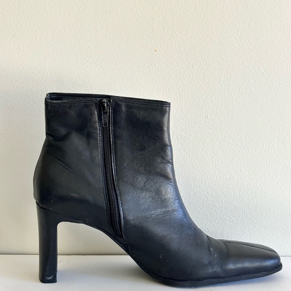 Vintage Y2k black leather ancle boots square toe Peter nygard shoes - Picture 2 of 8